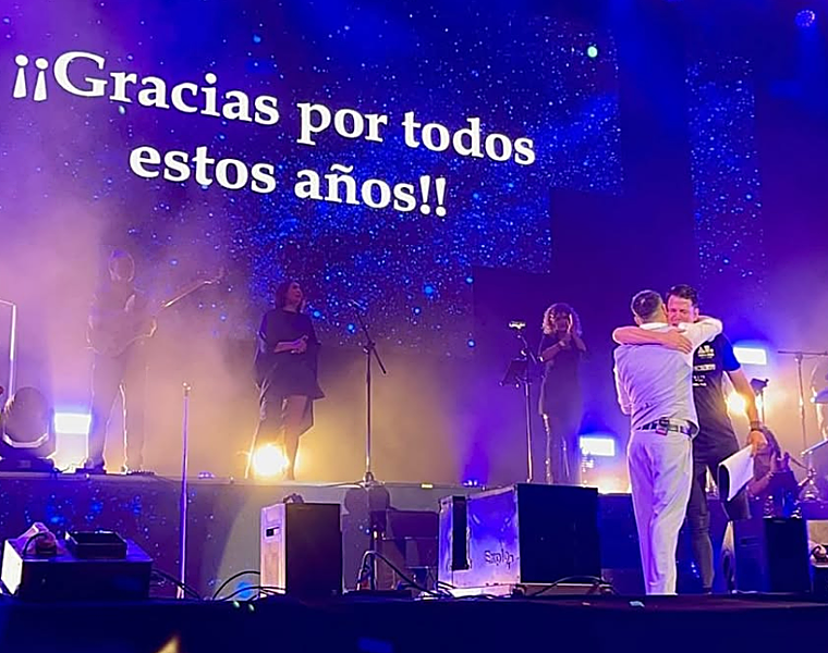 Andy y Lucas se despiden con un concierto emotivo pero marcado por la tensión