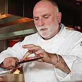 El chef José Andrés, sobre el ayuno que realizó para adelgazar más de 30 kilos: «Ingería solo 300 calorías al día»