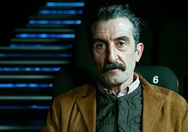 Luis Zahera, sobre su rutina de alimentación y descanso a los 60 años: «Yo hago ayuno intermitente. A partir de las 19:00 horas no como nada. Y a las 21 me voy a dormir»