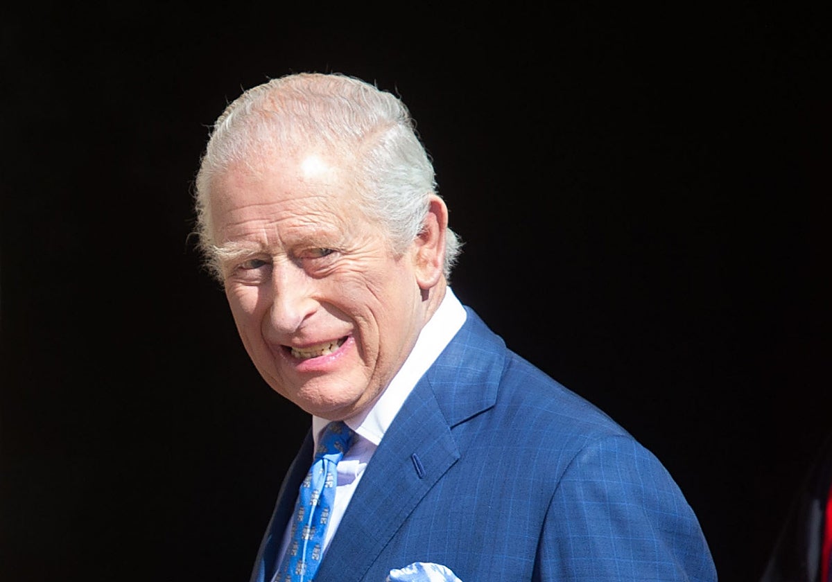 Carlos III cumple 77 años entre tensiones familiares y reformas urgentes