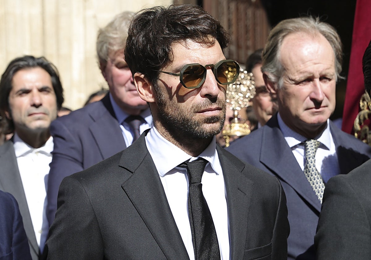 Cayetano Rivera, en el entierro de Rafael de Paula.