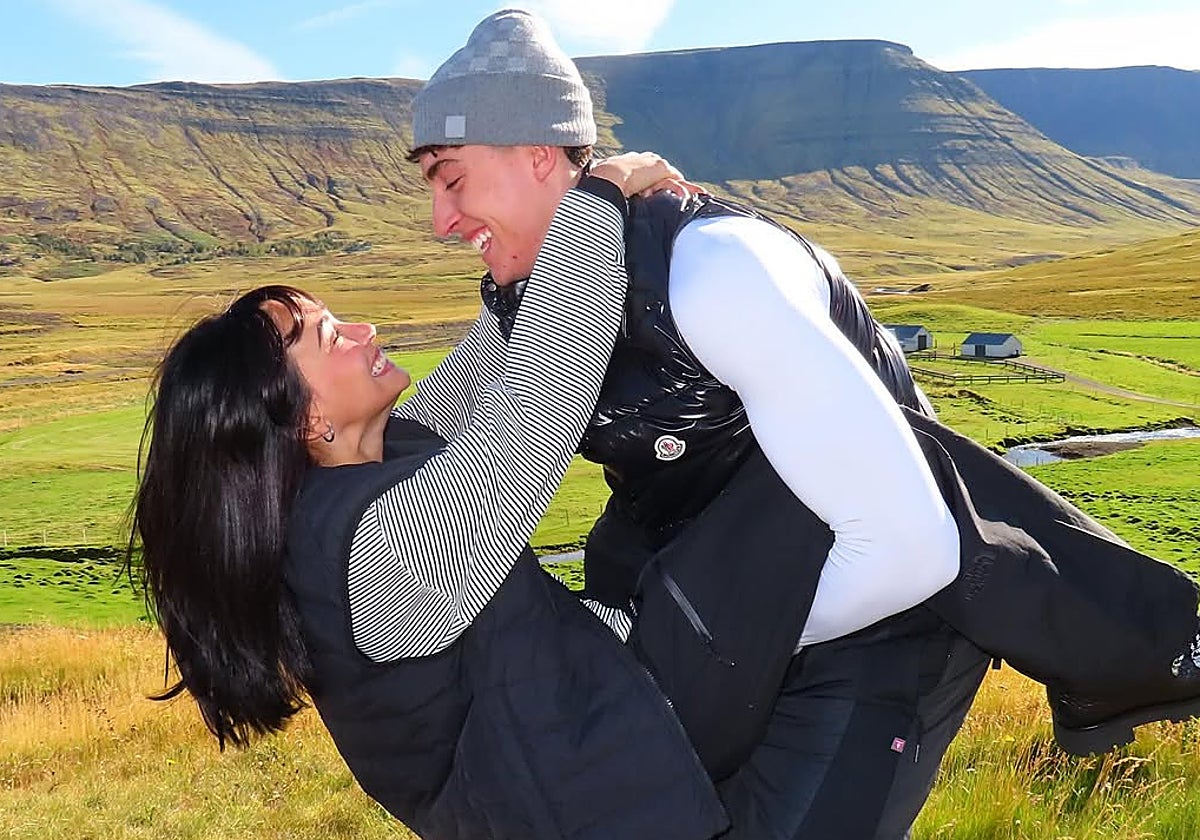 Plex se abre como nunca sobre su relación con Aitana: «Estoy muy contento  de haberla