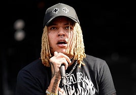 Muere inesperadamente a los 26 años el rapero Poorstacy, colaborador y amigo de Travis Barker