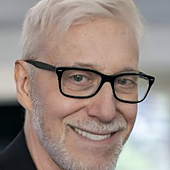 Josep María Mainat se gasta 200.000 euros en un tratamiento para rejuvenecer