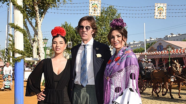 Juan José, Lydia e sua filha Paloma