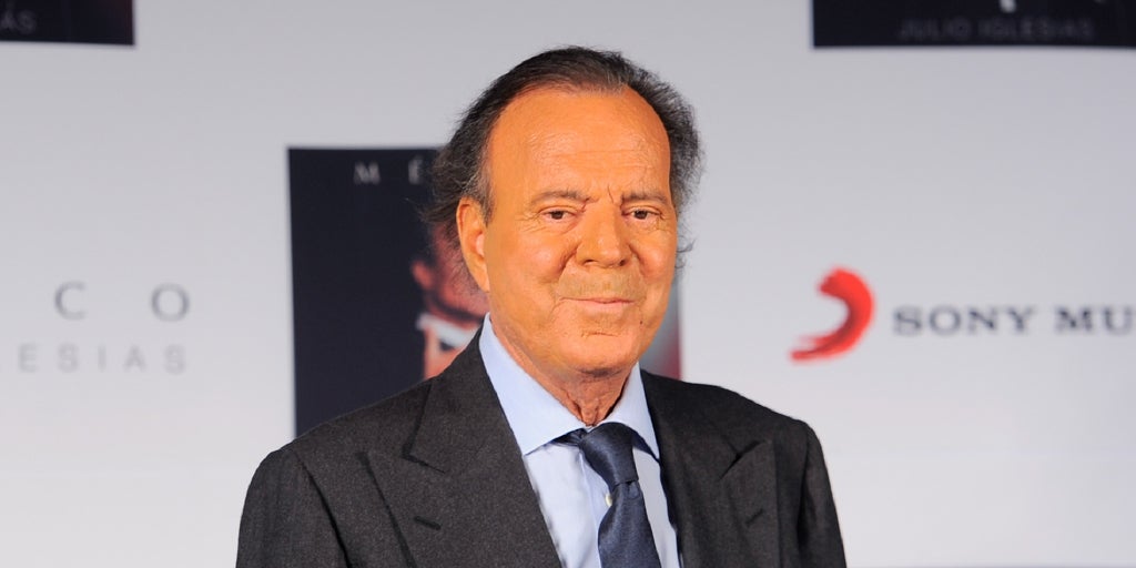 La casa gallega de Julio Iglesias, en el aire: podría ponerla a la venta sin haberla habitado