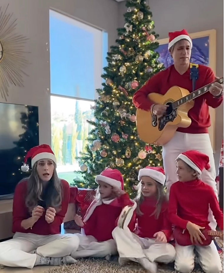 Astrid Klissans, Carlos Baute and their three children: Markuss, Liene and Álisse