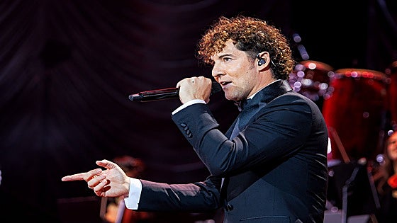 La visita sorpresa de David Bisbal a un hospital por Navidad
