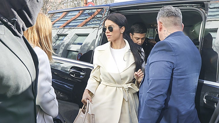 Georgina Uzcátegui a la llegada a las juzgados