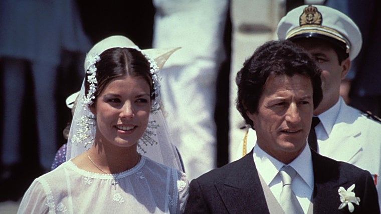 O casamento de Junot com Caroline Monaco