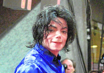 Cuatro hermanos presentan una nueva denuncia contra Michael Jackson: «Era un depredador sexual en serie»