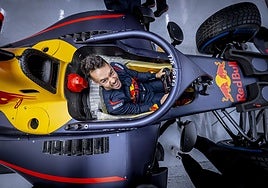 De streamer a piloto por un día: TheGrefg se sube a un Fórmula 2 en Montmeló