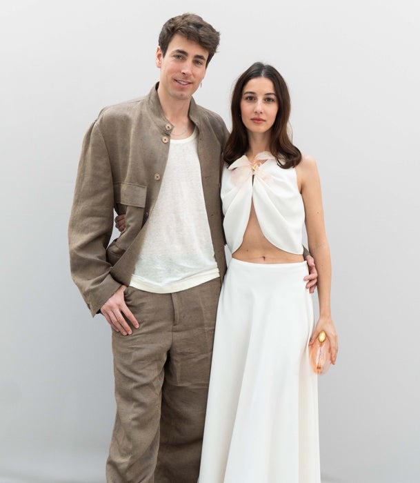 Oriol Cardona y Amaia Aberasturi durante el desfile del 