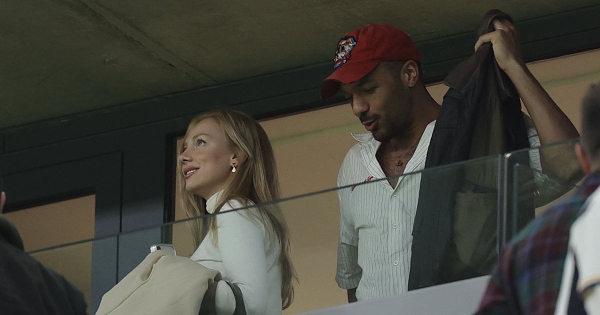 Ester Expósito ya no esconde su relación con Mbappé: palco VIP en el Santiago Bernabéu