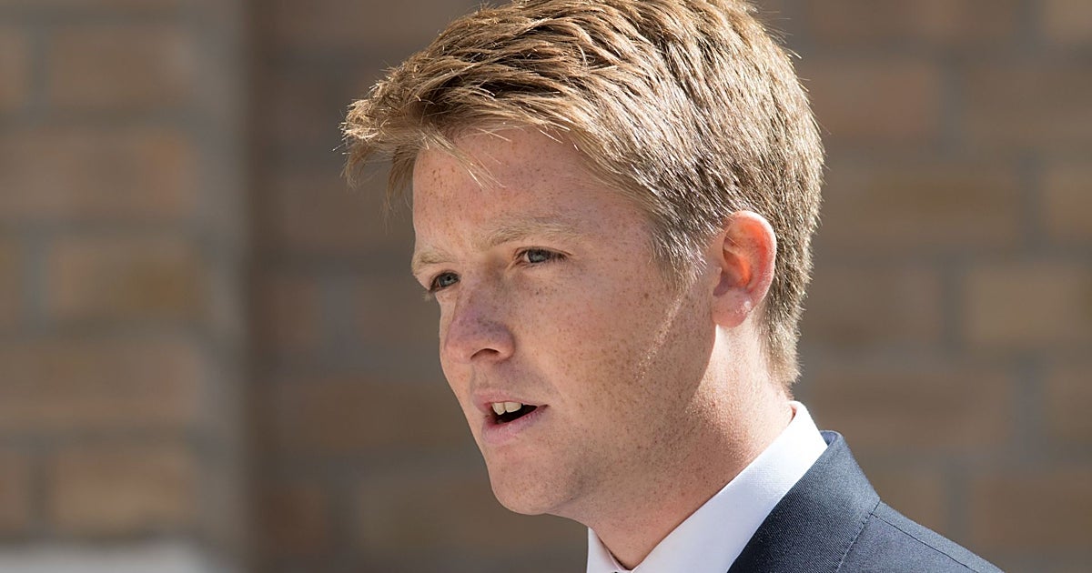 Los vecinos españoles del duque de Westminster, hartos: «No quieren que nadie sepa lo que ahí se hace»