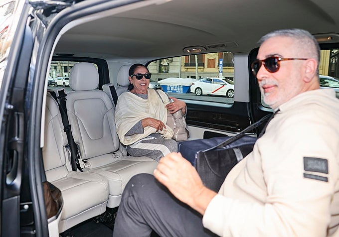 Isabel Pantoja con su hermano Agustín.