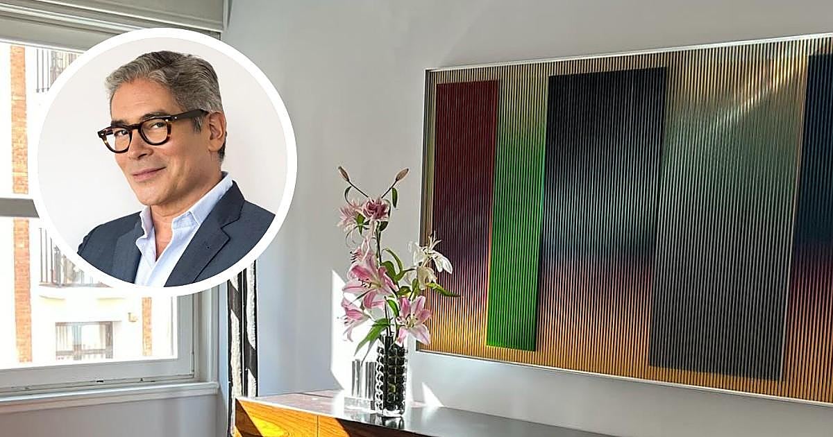 La casa tropical de Boris Izaguirre en un exclusivo barrio de Madrid: a 10.000 euros el metro cuadrado y dos comedores conectados