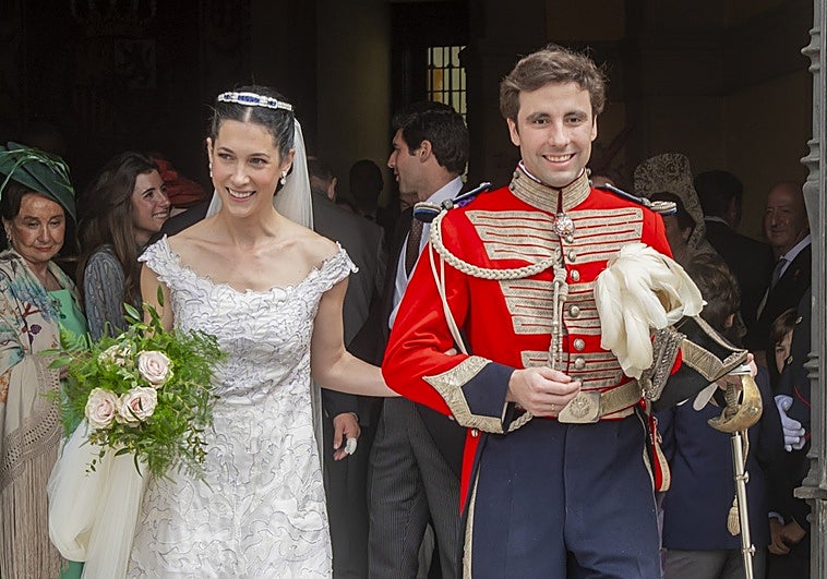 Todo sobre la boda sevillana de Carla Benjumea y Antonio Domecq: el vestido de novia, los invitados y las sorpresas