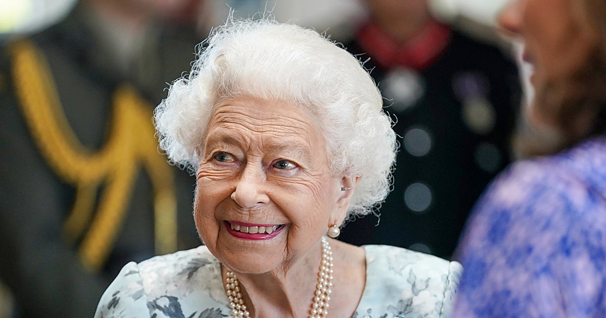 Monumentos, jardines y homenajes: así celebrará la Familia Real británica los 100 años de Isabel II