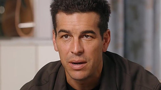 Mario Casas, 40 años: «Mi desayuno es bastante sencillo. Café y fruta, sobre todo plátano, que me da fuerza. Si tengo más tiempo, añado un yogur o una tortilla francesa»