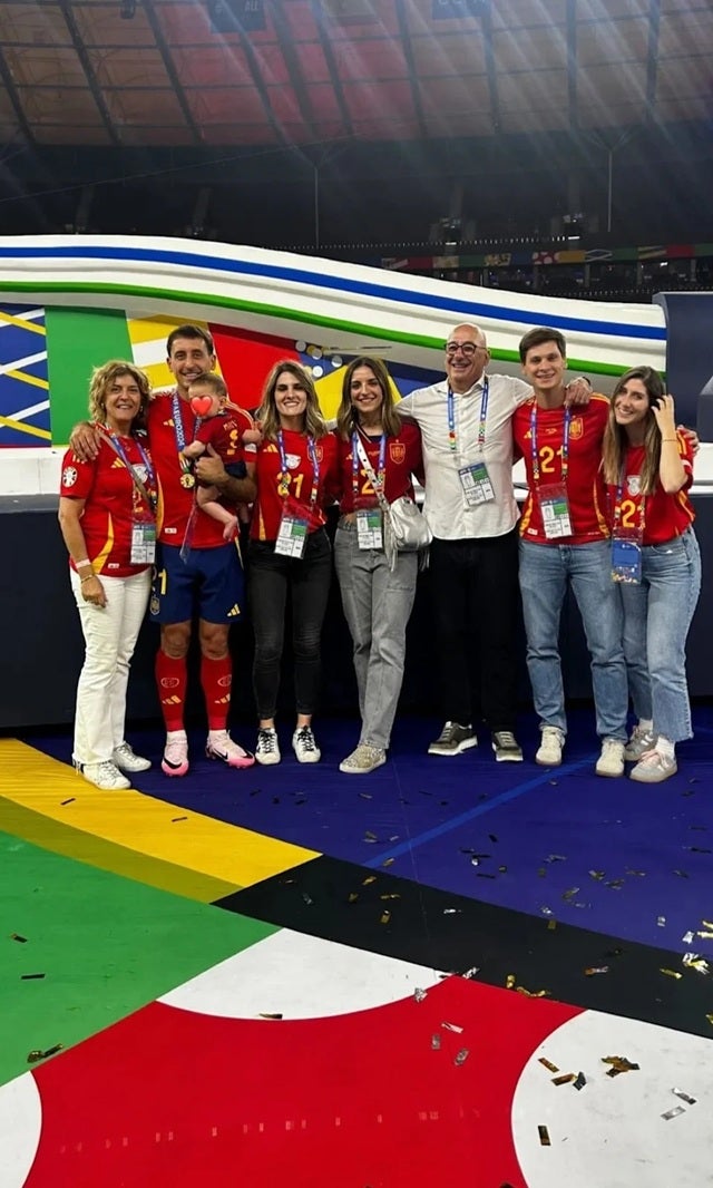mikel oyarzabal familia eurocopa