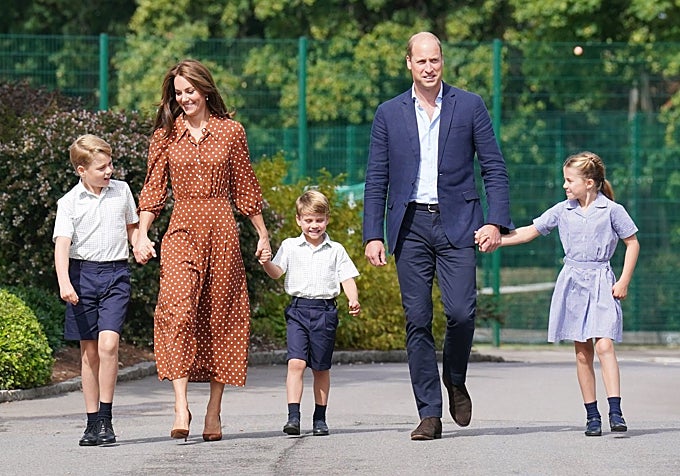 El Príncipe de Gales y sus tres hijos George, Charlotte y Louis.