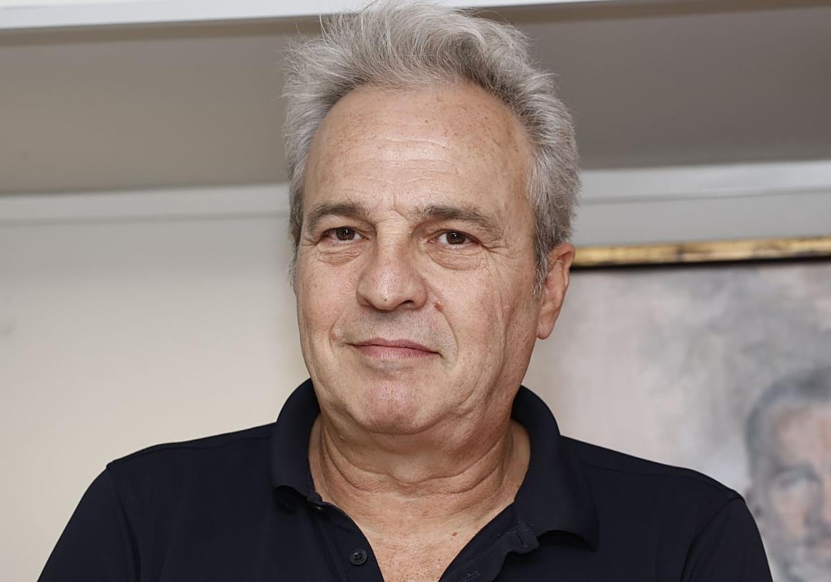 La vida actual de David Summers, cantante de Hombres G: su edad, sus dos hijos y una mujer 15 años menor