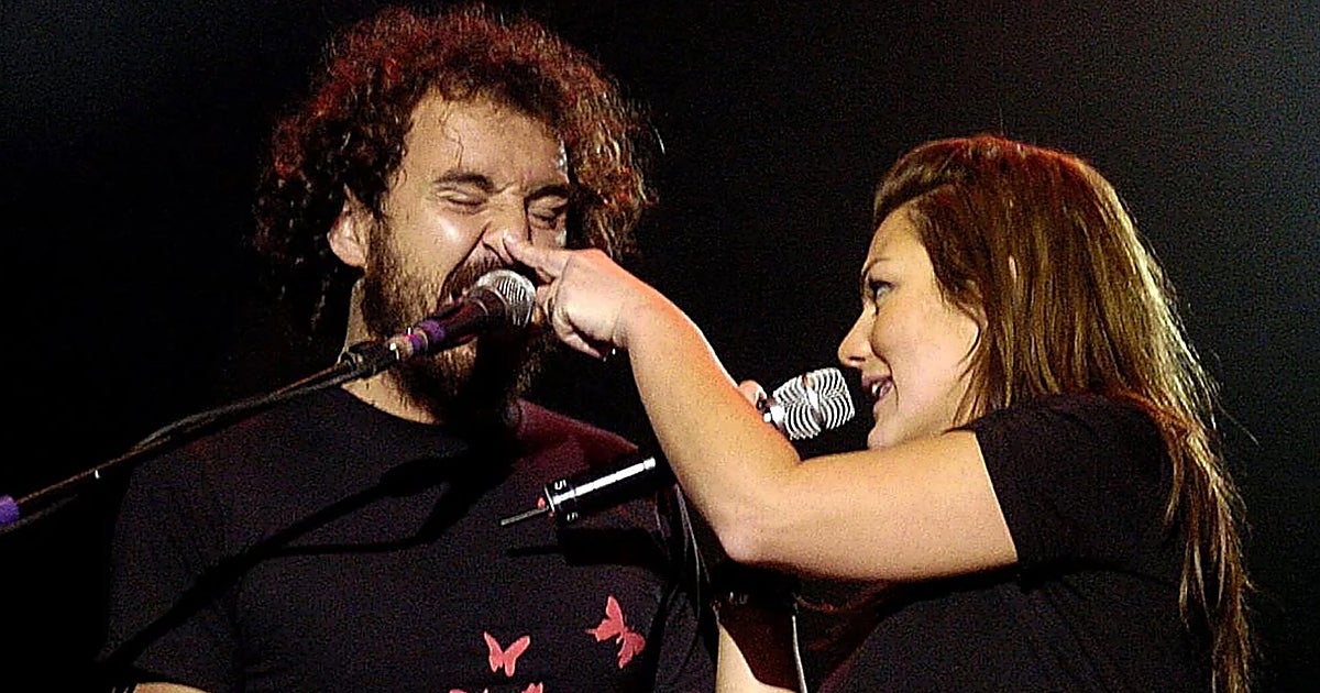 El teclista de La Oreja de Van Gogh defiende a Amaia tras las críticas por el primer concierto: «No es tonta»