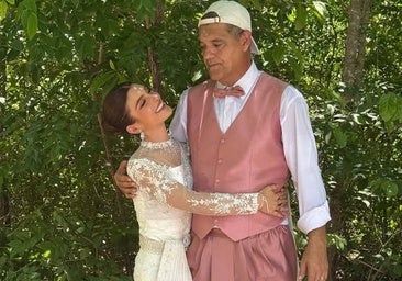 Boda sorpresa: Frank Cuesta se casa con su fan en una ceremonia budista e íntima