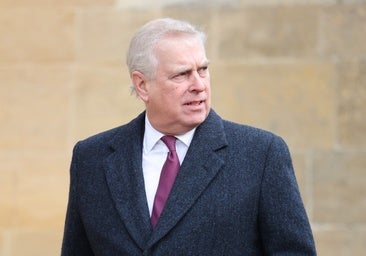 Una víctima de Epstein acusa a Buckingham de proteger al expríncipe Andrés durante años