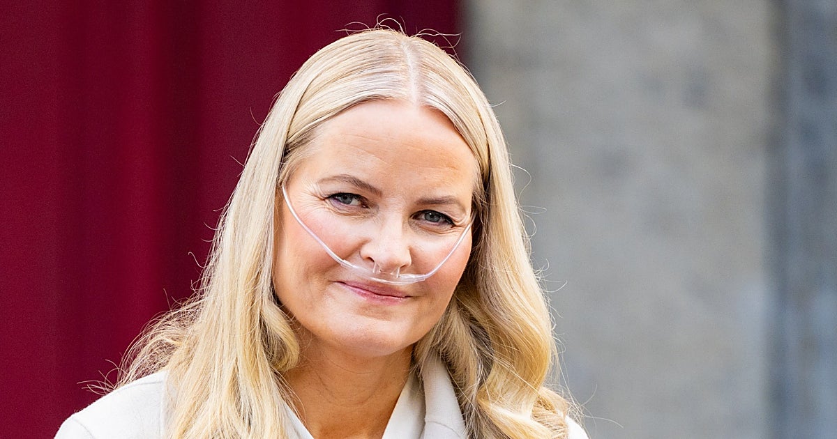 La Princesa Mette-Marit de Noruega, ante la realidad del tra