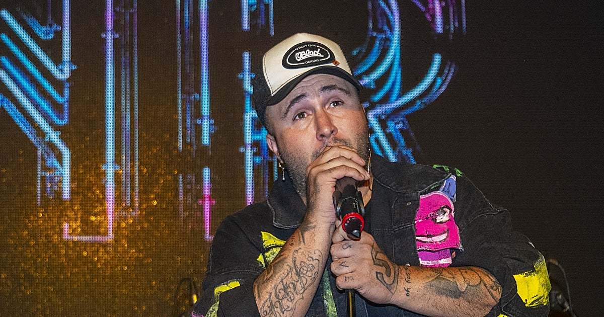 Kiko Rivera se enfrenta a un joven en pleno concierto: «¡Tie