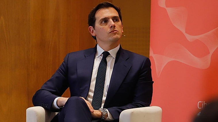 Albert Rivera, sobre la cianza de sus dos hijas: «Me da pena porque con la mayor renuncié a más cosas. La veía mucho menos de lo que me gustaba»