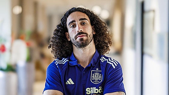 La vida personal de Marc Cucurella: una novia diseñadora, un hijo con autismo y una empresa en España