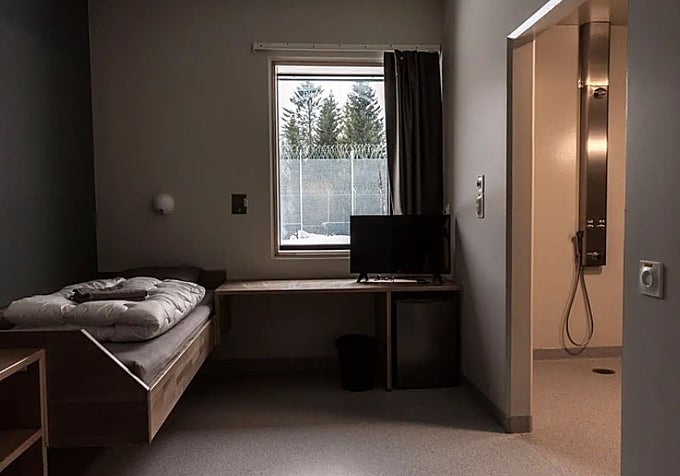 Otra de las habitaciones de la prisión de Ila.