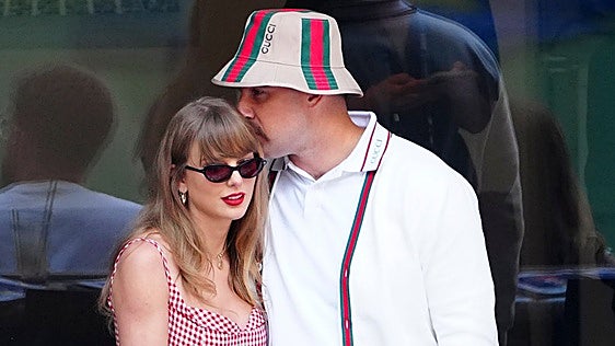 Taylor Swift y Travis Kelce.