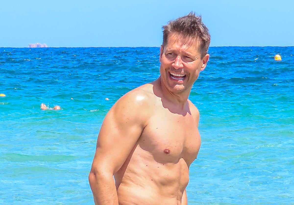 Jaime Cantizano, 52 años: «Desayuno una rebanada de pan con huevo escalfado, guacamole y sésamo, acompañada de un café expreso solo, sin leche ni azúcar»