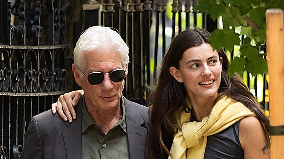 ¿Qué hacen juntos Richard Gere, de 76 años, y Diana Silvers, de 28?