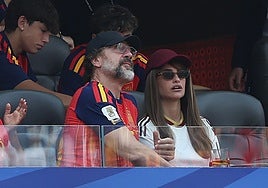 Penélope Cruz comparte su cariñoso encuentro con Keyne, el hermano pequeño de Lamine Yamal