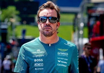 Fernando Alonso, de vacaciones con su hijo Leonard a bordo de su superyate