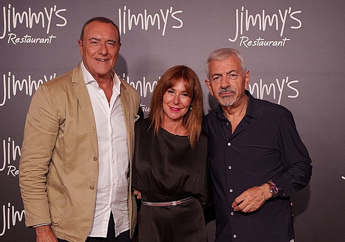 Antonio Jiménez junto a Carlos y Patricia.