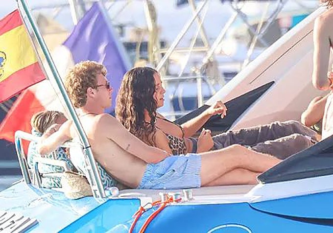 Victoria Federica a bordo de un yate en 2023.