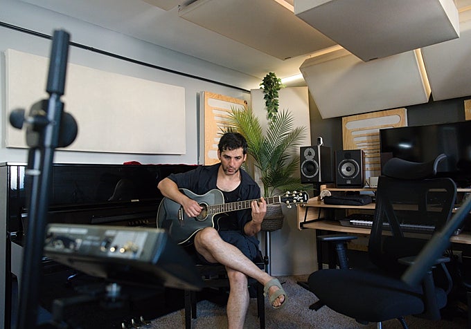 En esta esquina de su estudio Fran escribió gran parte de su último disco.