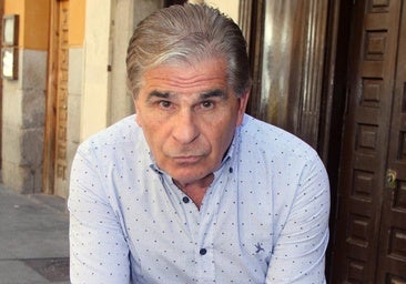 Pedro Ruiz, 78 años, sobre su infancia: «Mi padre era chófer y mi madre trabajaba 20 horas al día en una tienda de bacalao y verdura. Tenían coraje»