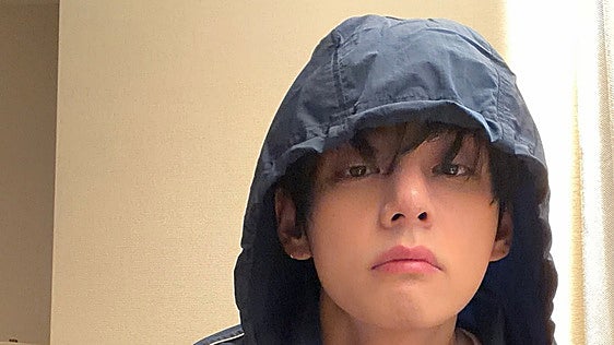 Uno de los miembros de BTS admite que tiene solo un 30% de audición en un oído: «Pensé que era una cuestión de fuerza mental»