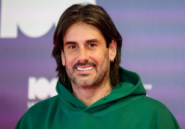 Melendi, 47 años: «Desayuno té verde, tostadas de aguacate o con un chorro de aceite de oliva y frutos secos. Antes era un desastre, tomaba whisky»