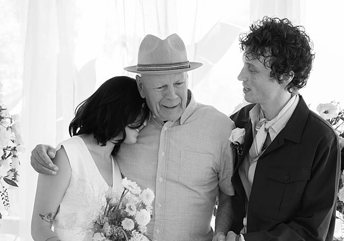 Tallulah y Justin junto a Bruce Willis.