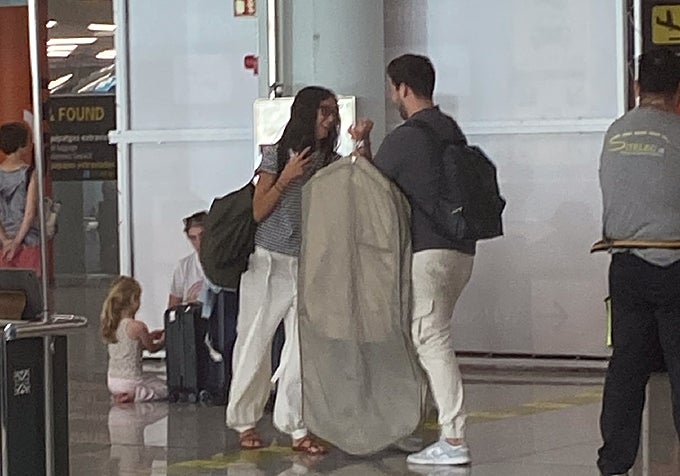 Victoria Federica y Froilán, en el aeropuerto de Mallorca.