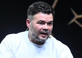 Gabriel Rufián, sobre su infancia: «Con ocho años me sabía antes los nombres de los ministros que lo que pasaba en LaLiga. Mis amigos se descojonaban de mí»