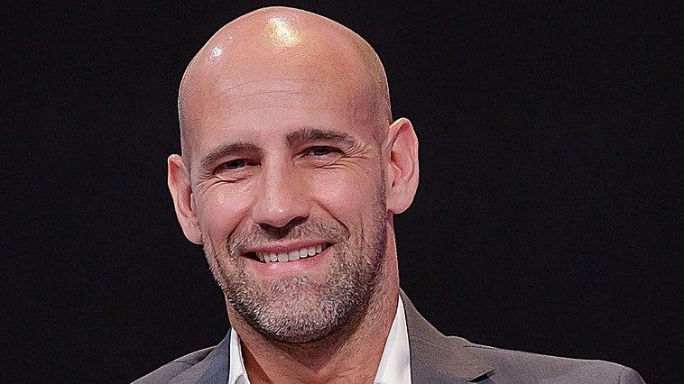 Gonzalo Miró, sobre su infancia: «Mi madre no era una madre al uso. No hacía conmigo cosas de niños, me llevaba a la ópera con ocho años»